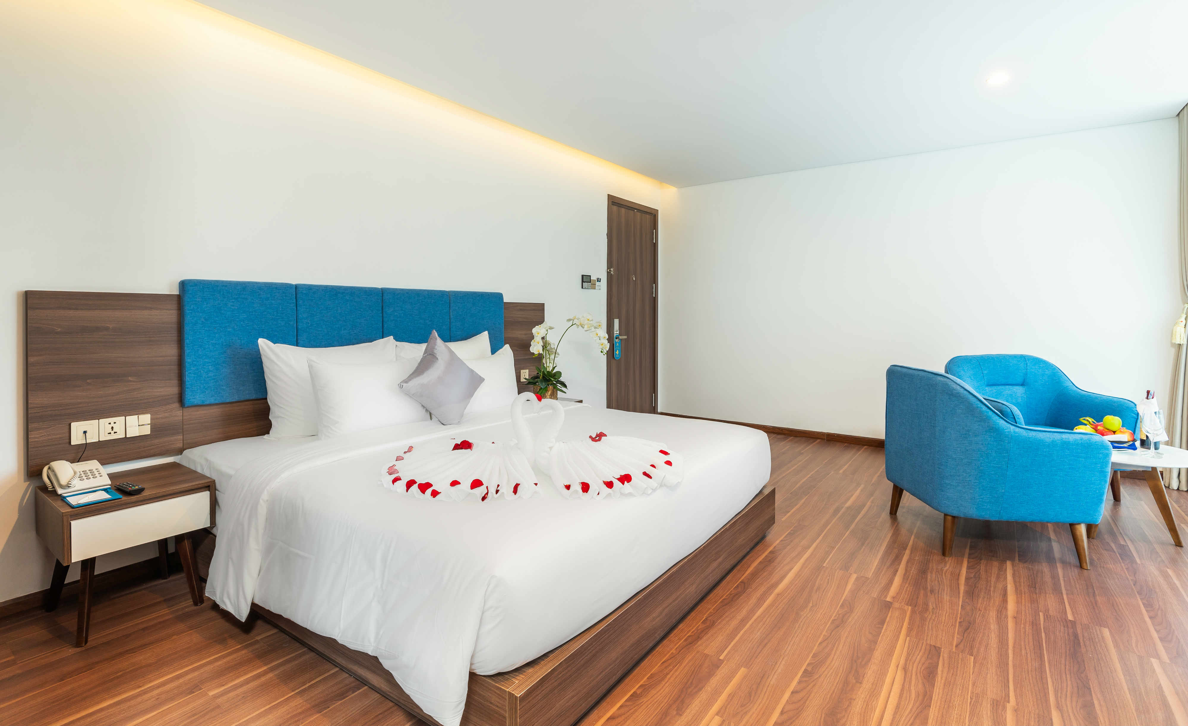 جناح شهر العسل بإطلالة على البحر، Grand Gold Hotel 2/3