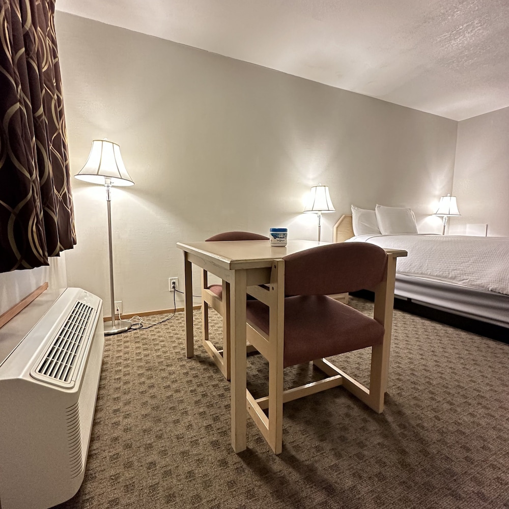 Timberland Inn & Suites 38/63
