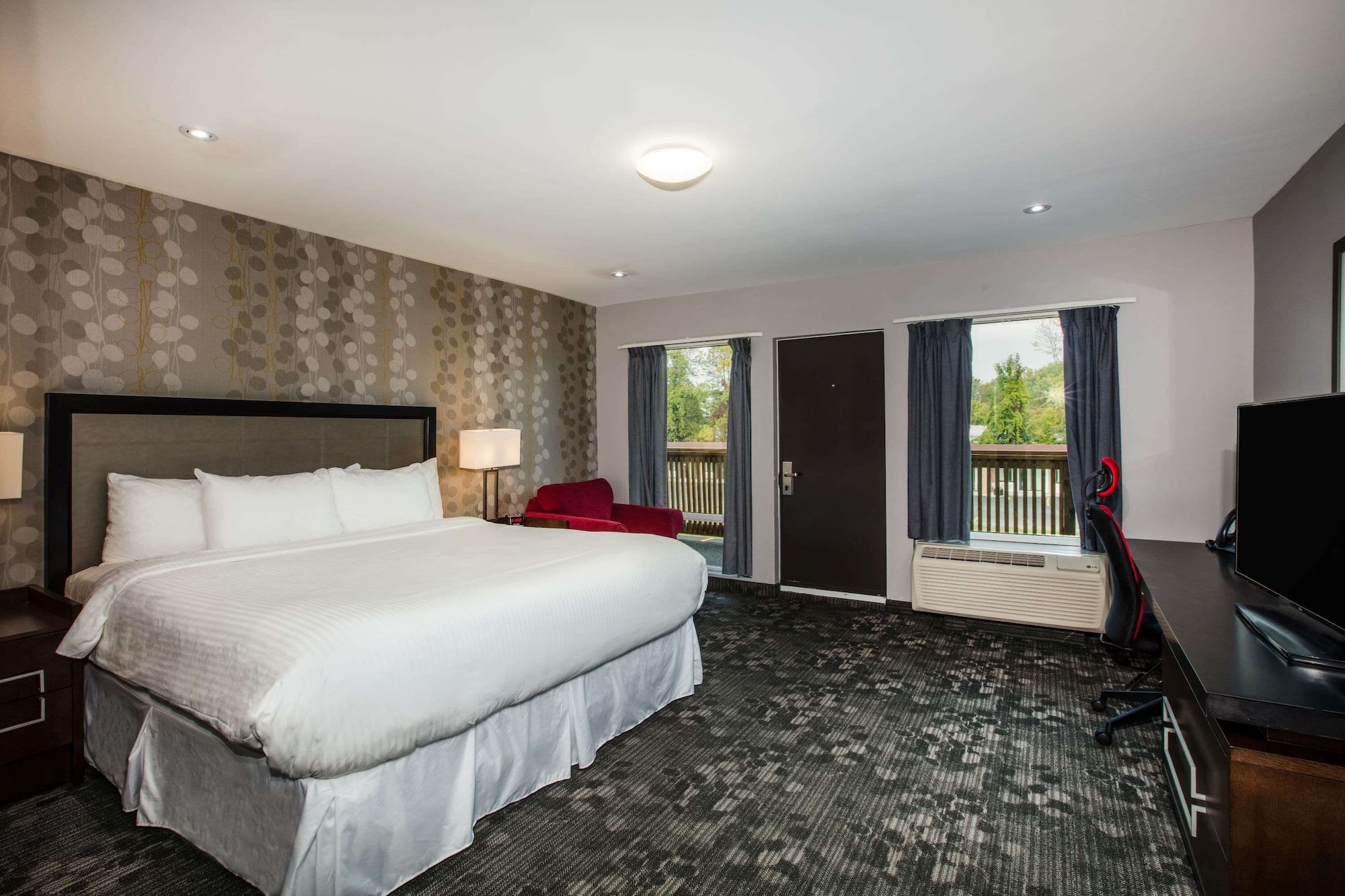 Room, King Bed, Lake Side