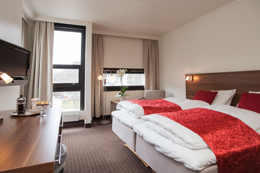 Business, Double Bed