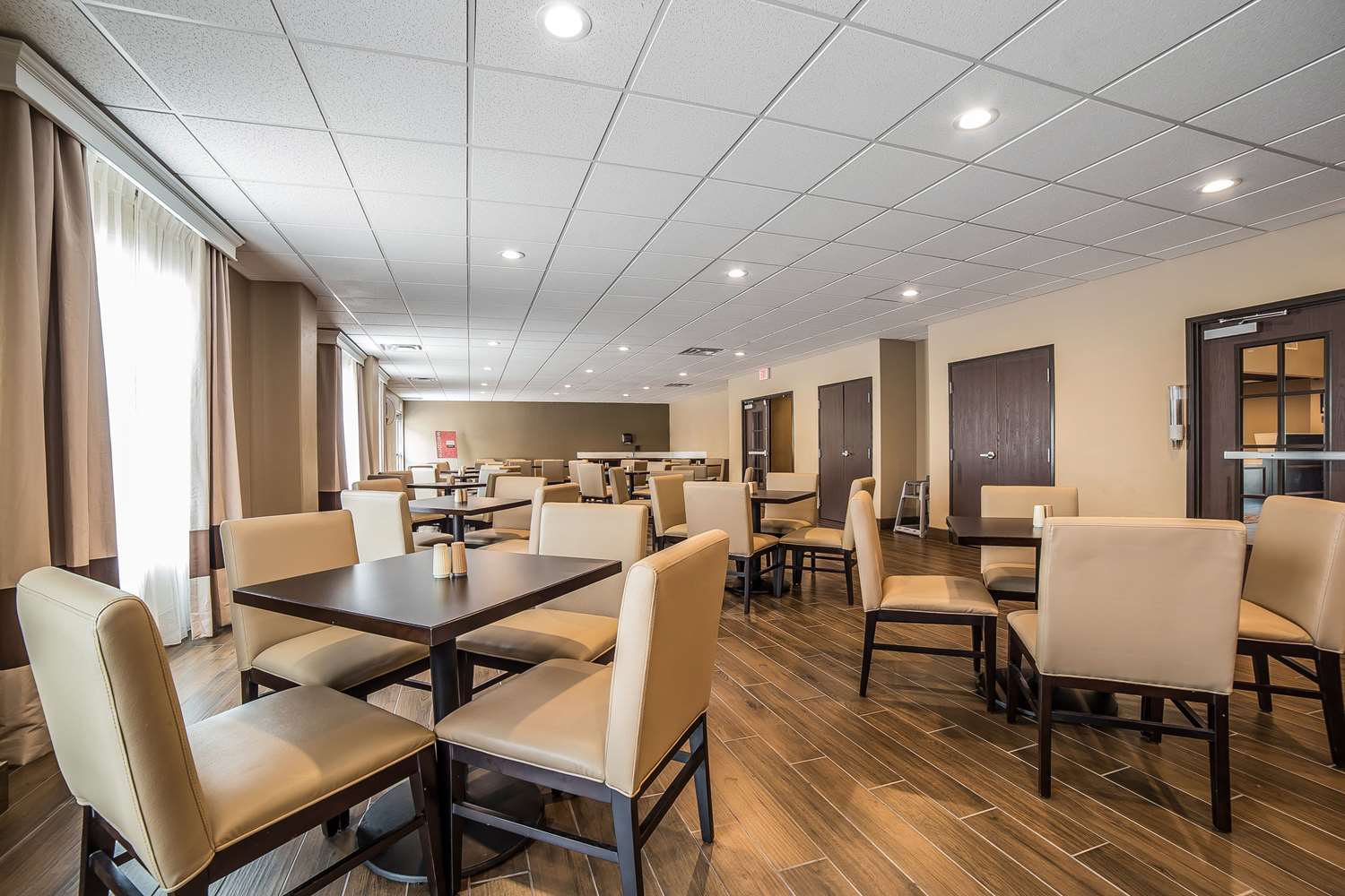 Comfort Inn and Suites Vernal National Monument Area 36/42