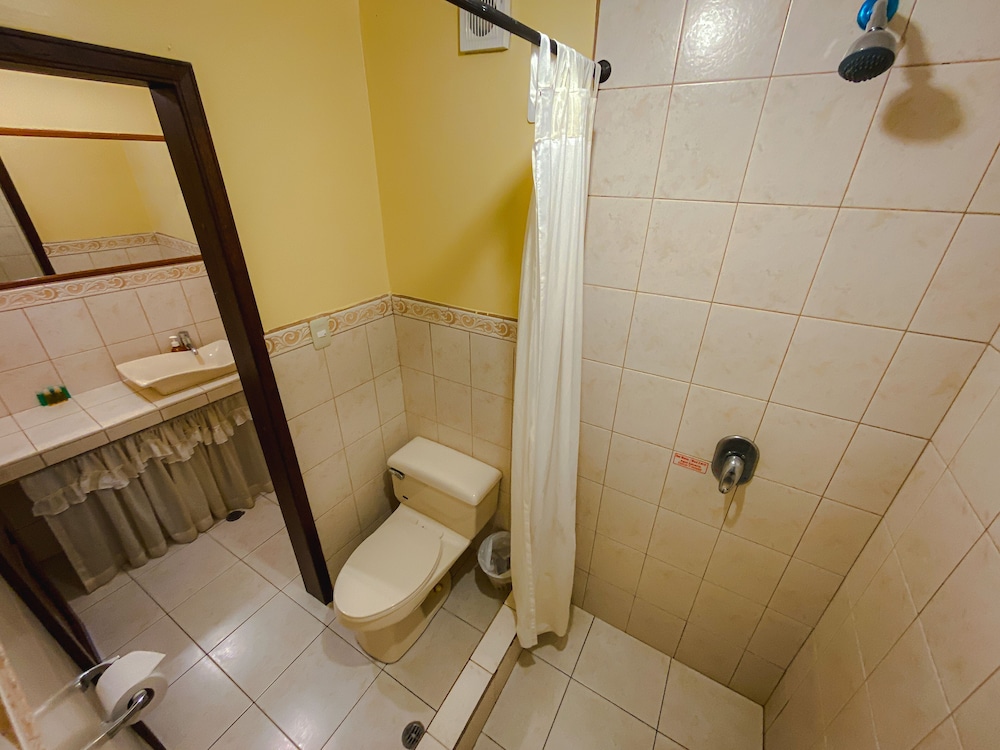 Villa de Tacvnga Hotel 48/50