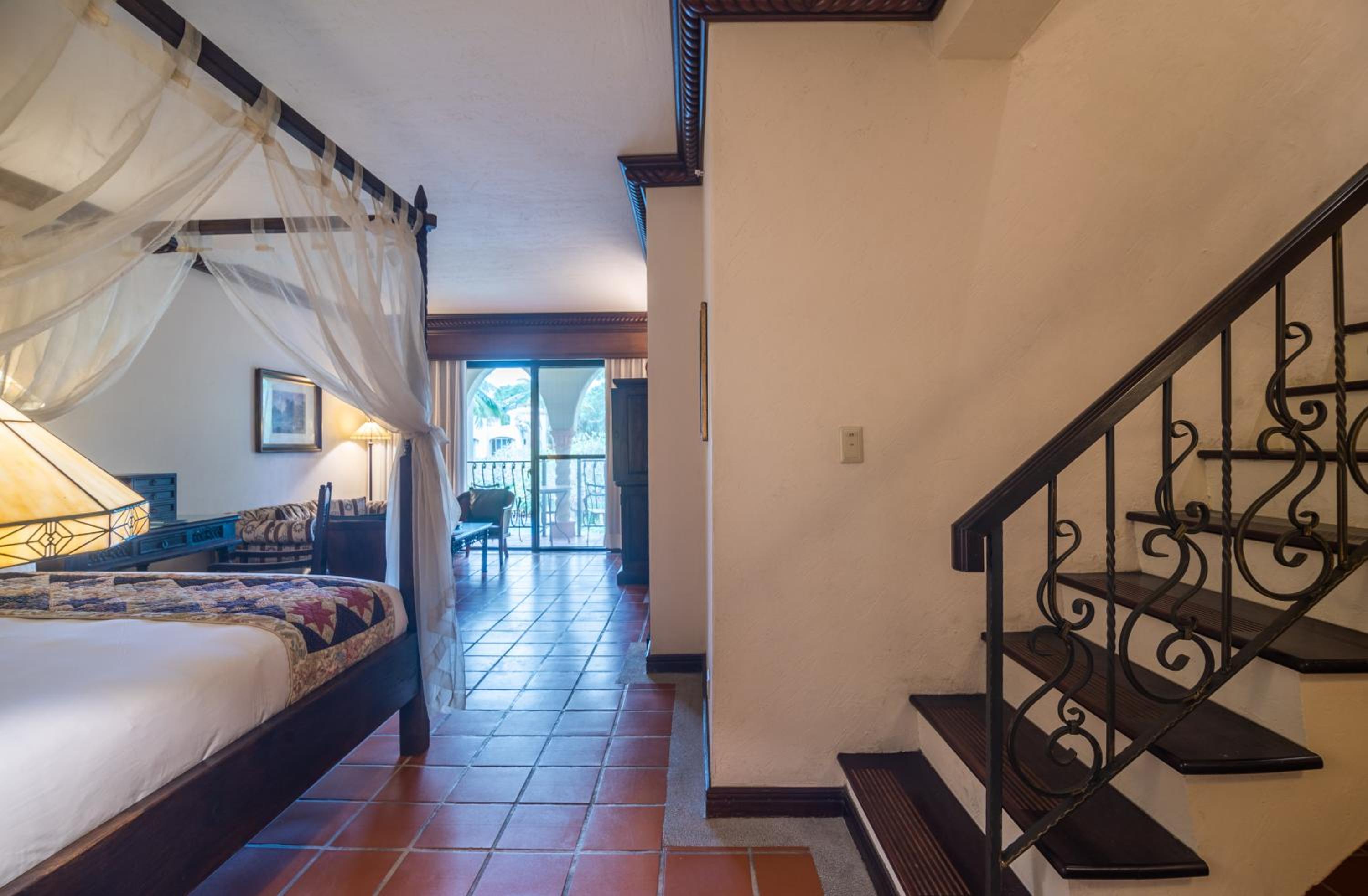 Loft, Suite