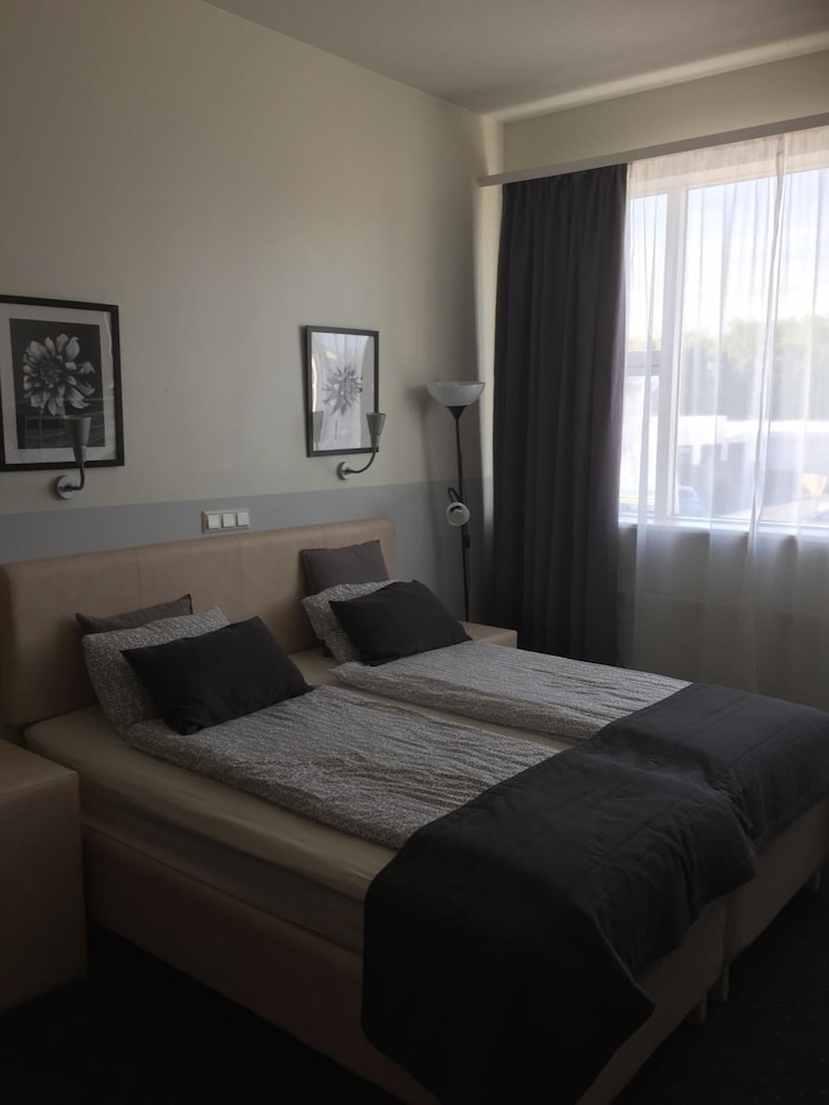 Arctic Comfort Hotel 16/50