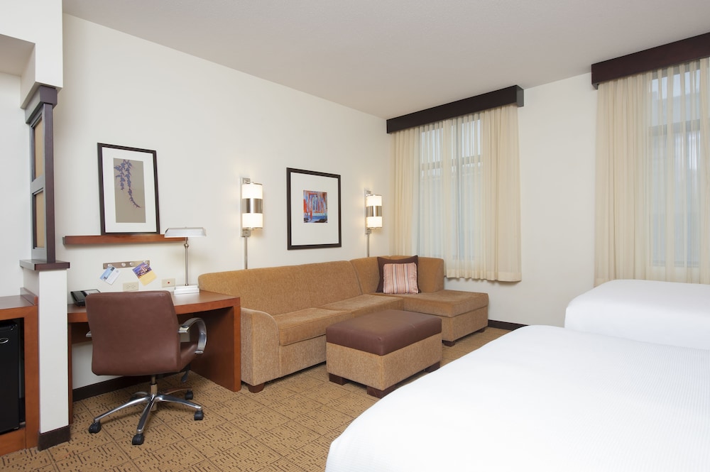 Hyatt Place Des Moines Downtwn 42/45