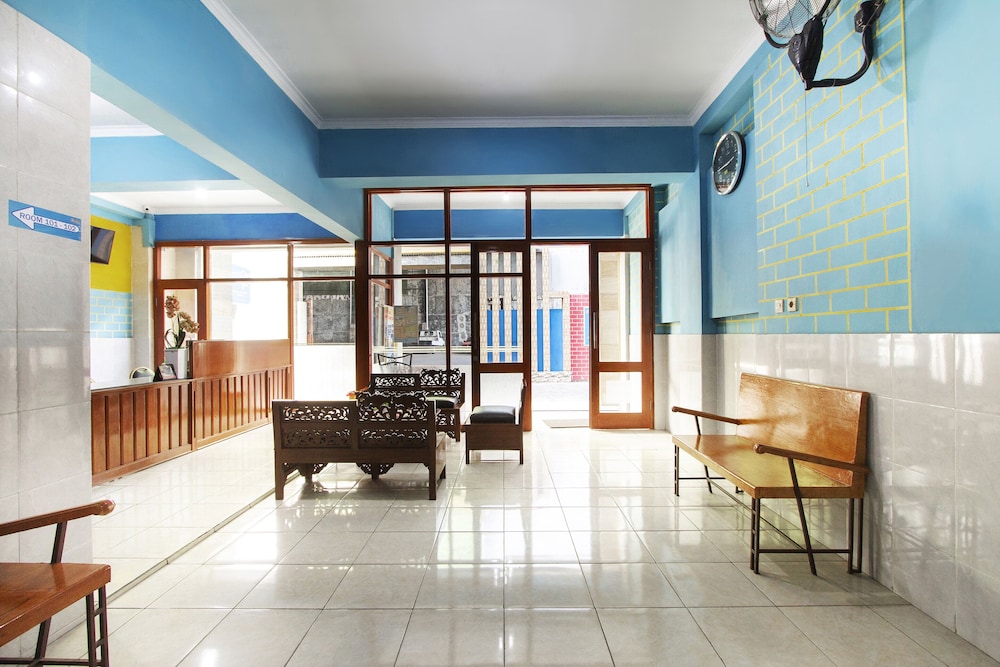 OYO 3720 Homestay Gayatri Janti 20/27