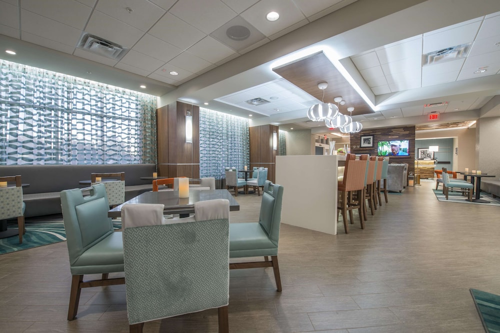Hampton Inn Greenville/I-385 Haywood Mall 30/42