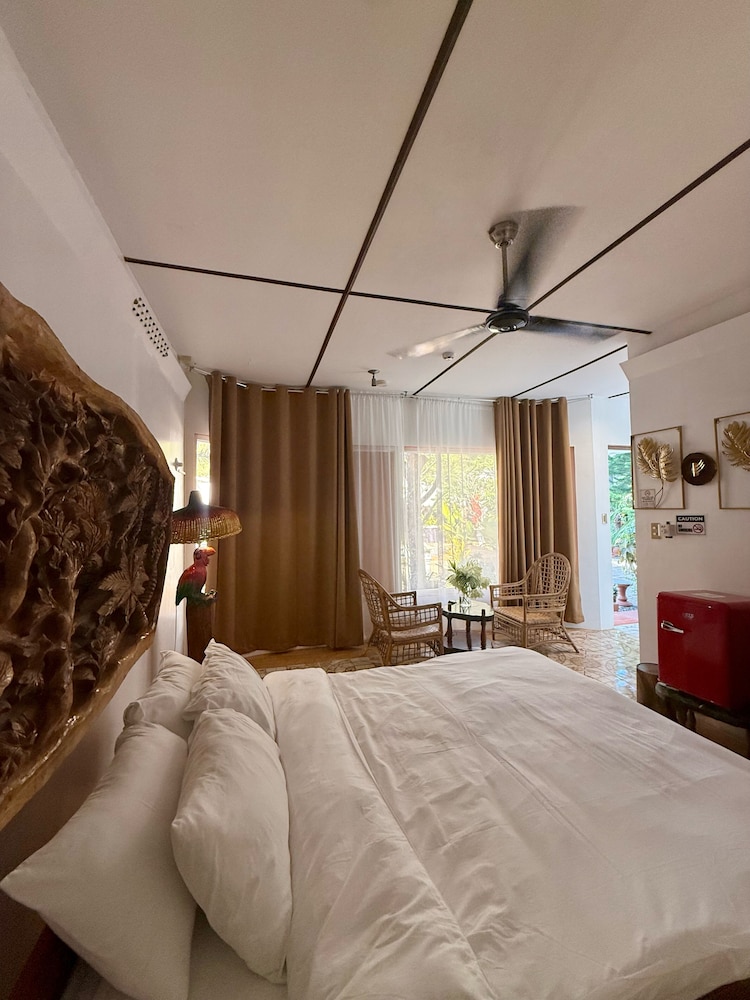 Deep Forest Garden Hotel 16/80