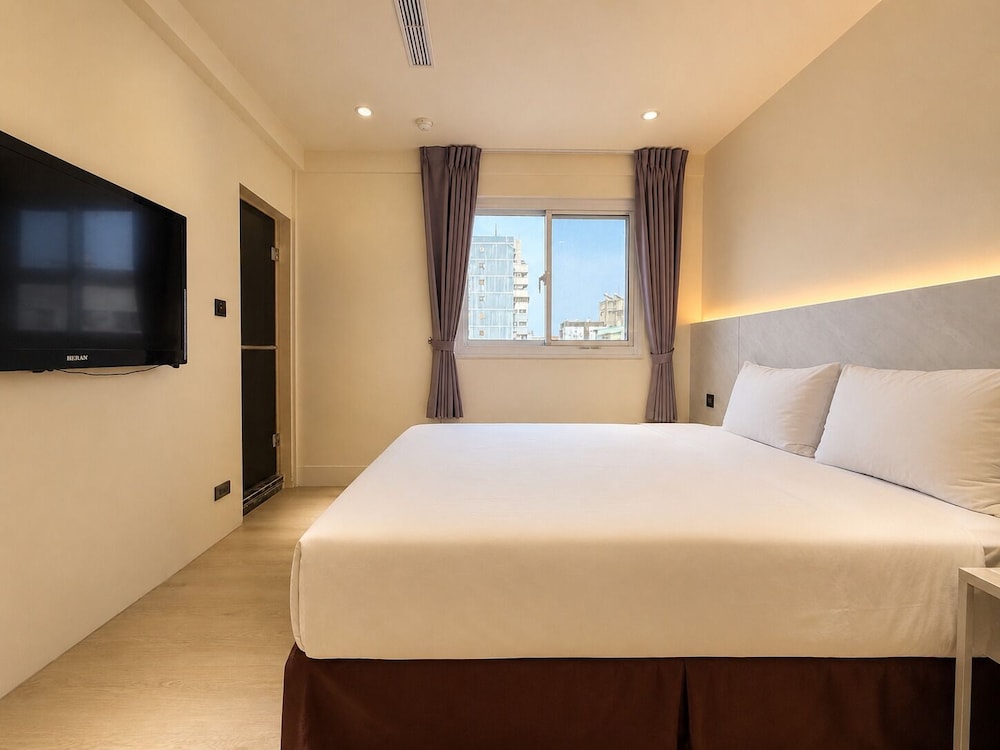 Ai-Lai Fashion Hotel 29/72