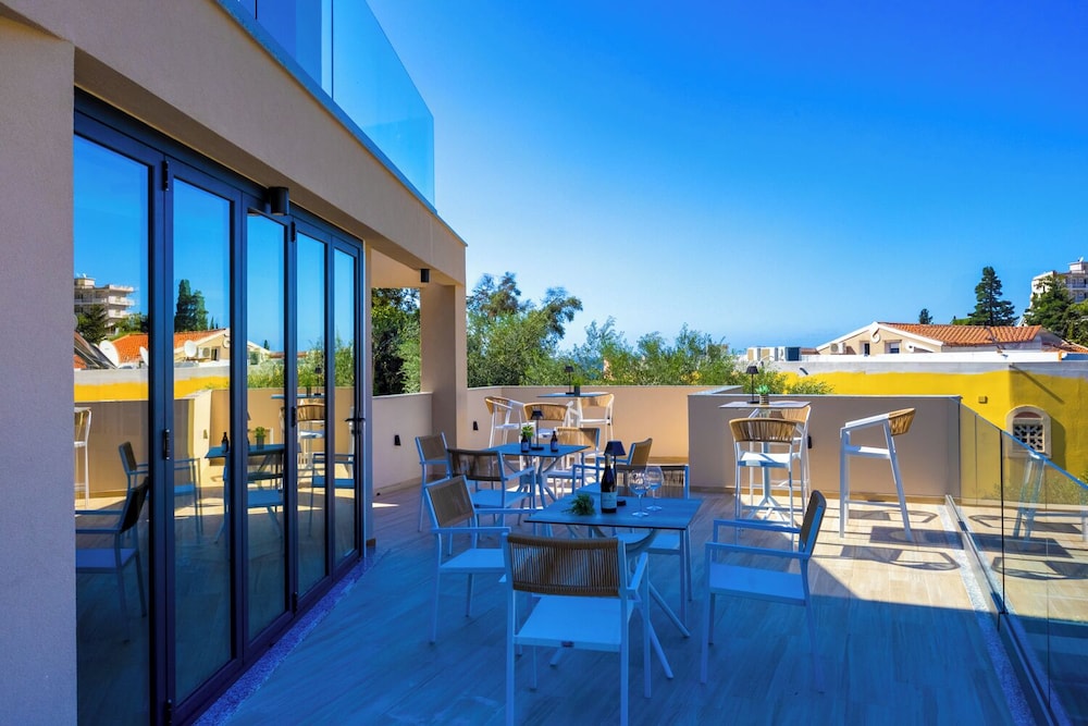 Nobile Boutique Hotel 34/43