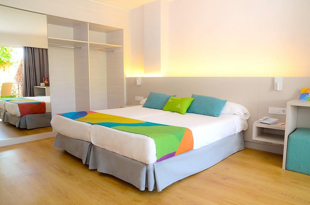 Paradise Park Fun Lifestyle Hotel 18/72