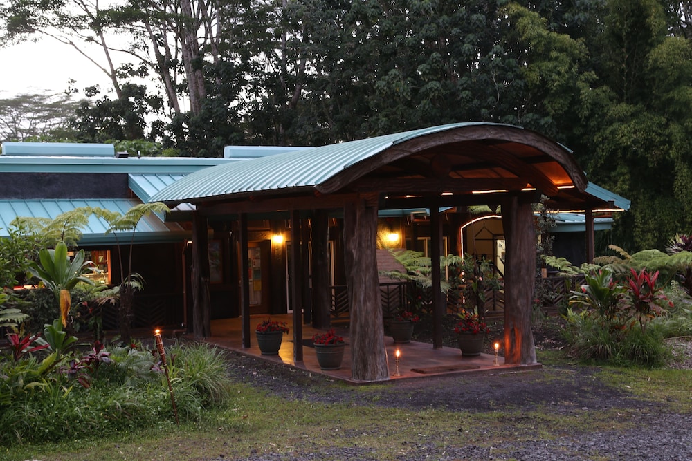Hawaiian Sanctuary 1/50