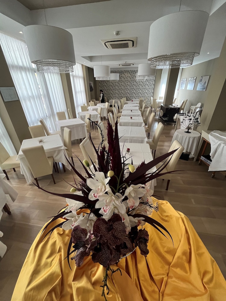 Hotel Lalla Beauty And Relax 51/63