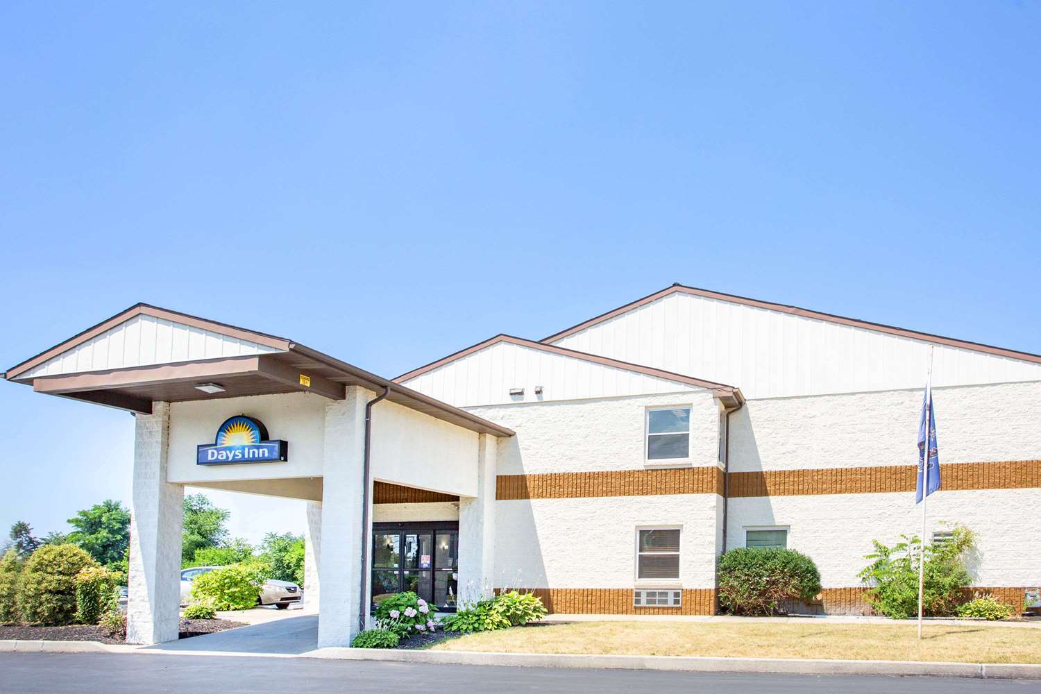 Days Inn By Wyndham Lancaster PA Dutch Country 2/36