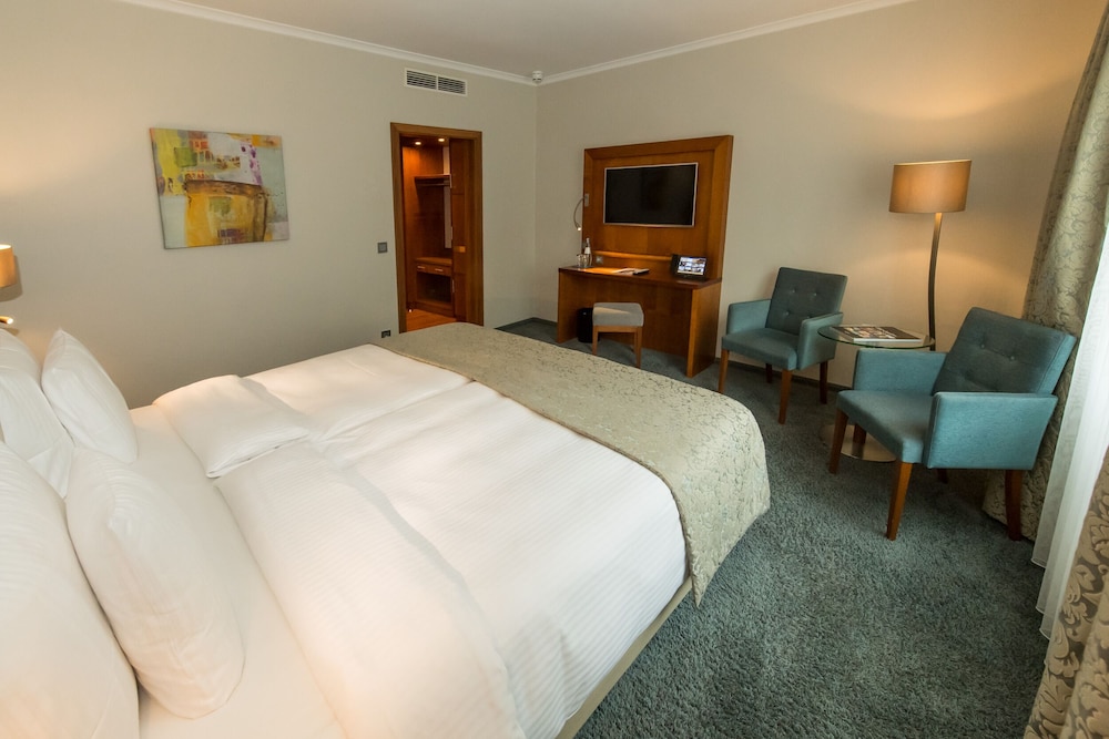 Hotel Oranien Wiesbaden 35/66