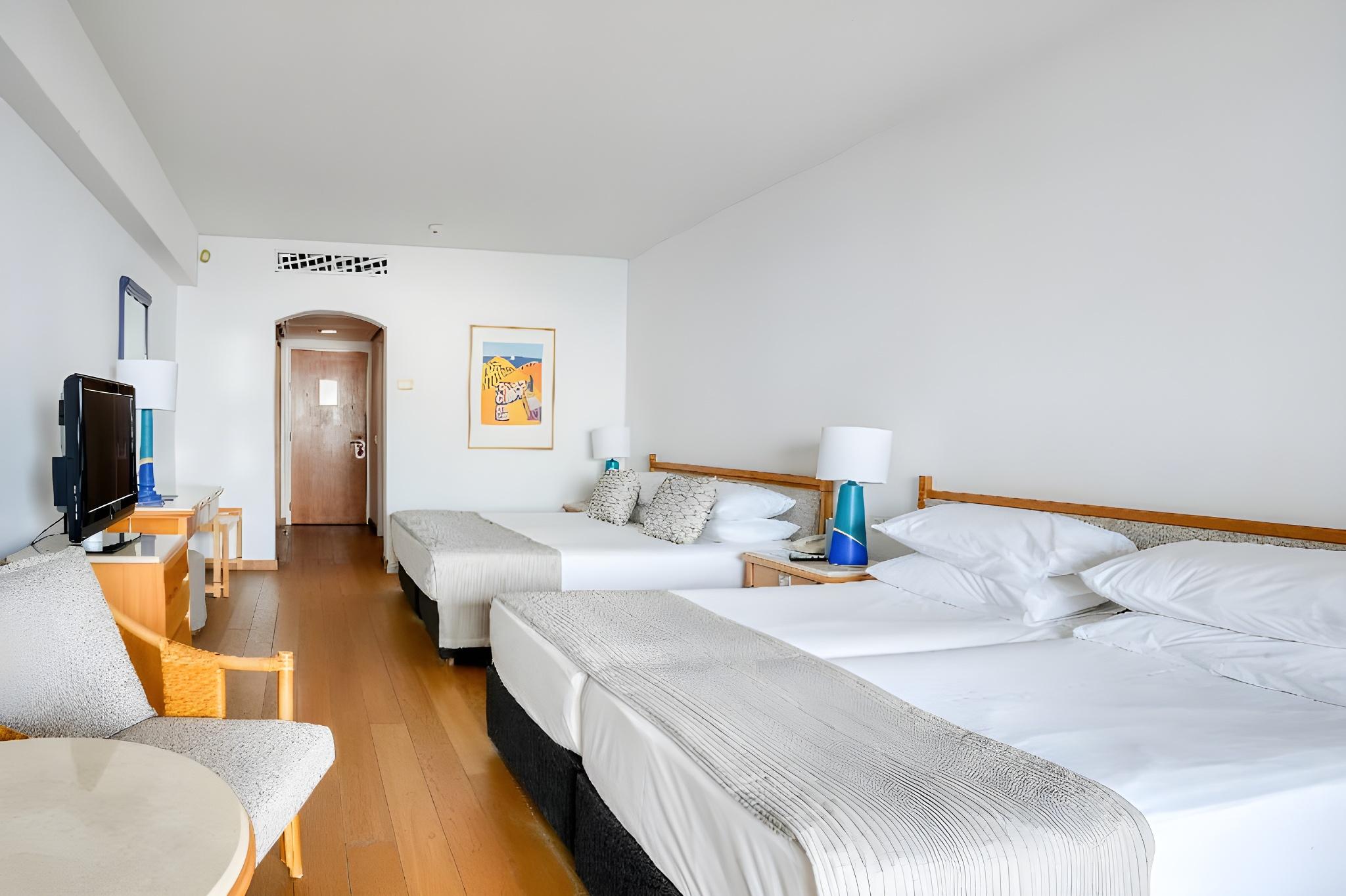Studio, Quadruple, Single Bed