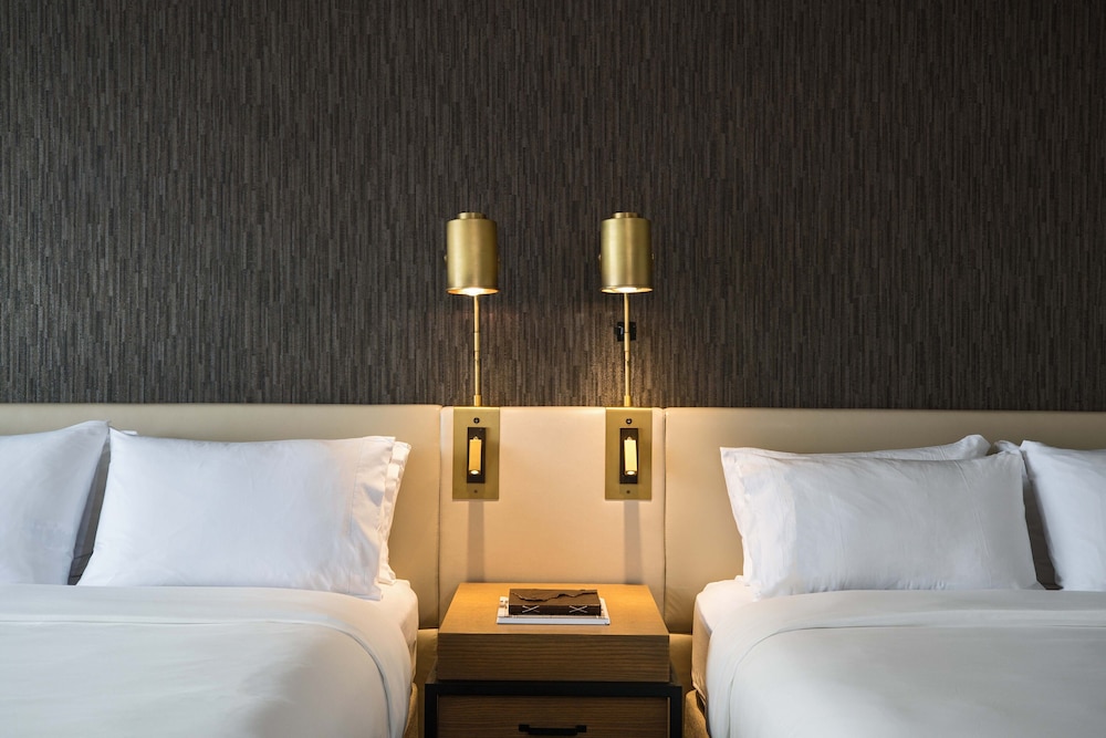 RENAISSANCE TOLEDO DOWNTOWN HOTEL 15/66