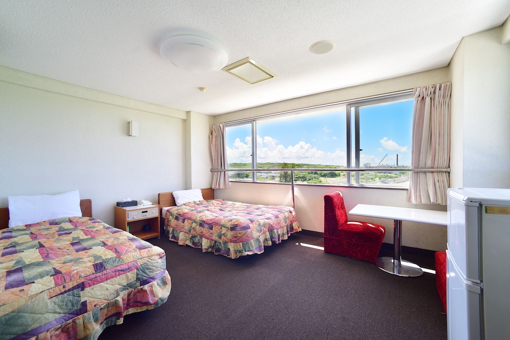 ROOM, TWIN BEDS