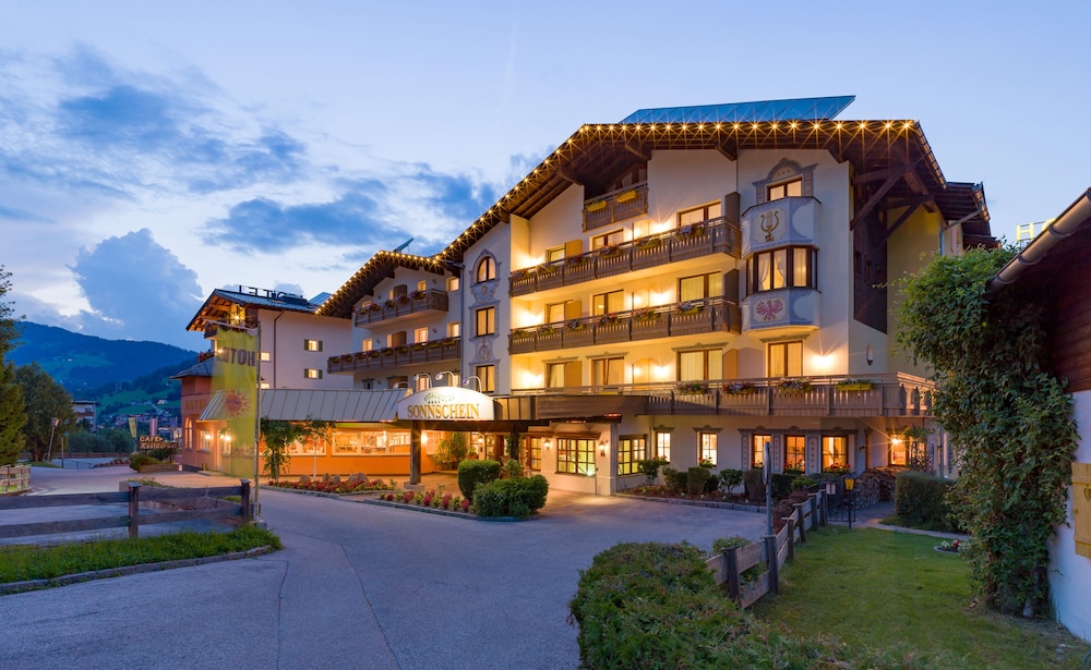 HARMONY SONNSCHEIN HOTEL 2/50