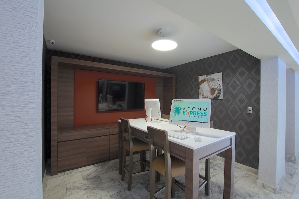 Econo Express Hotel 30/37