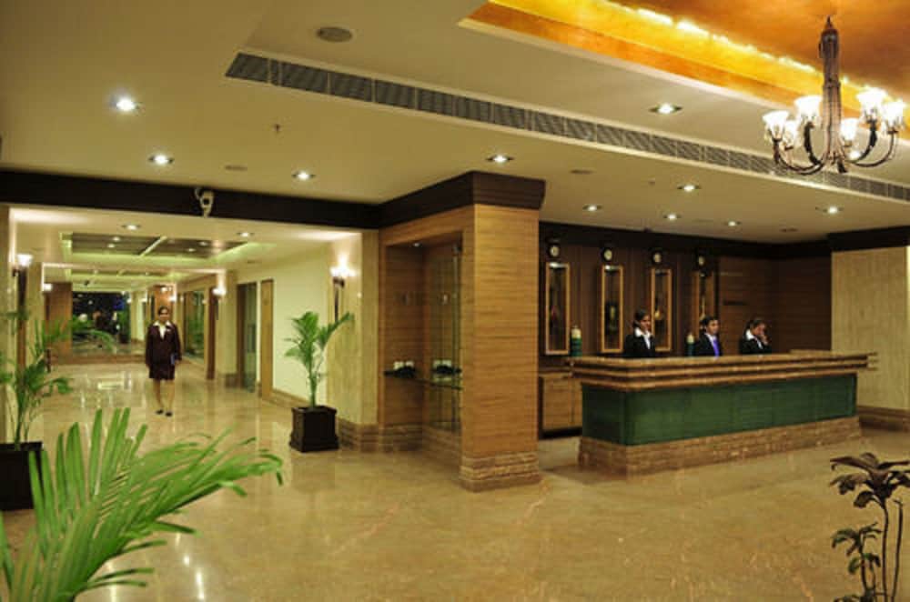 Cambay Grand 10/60