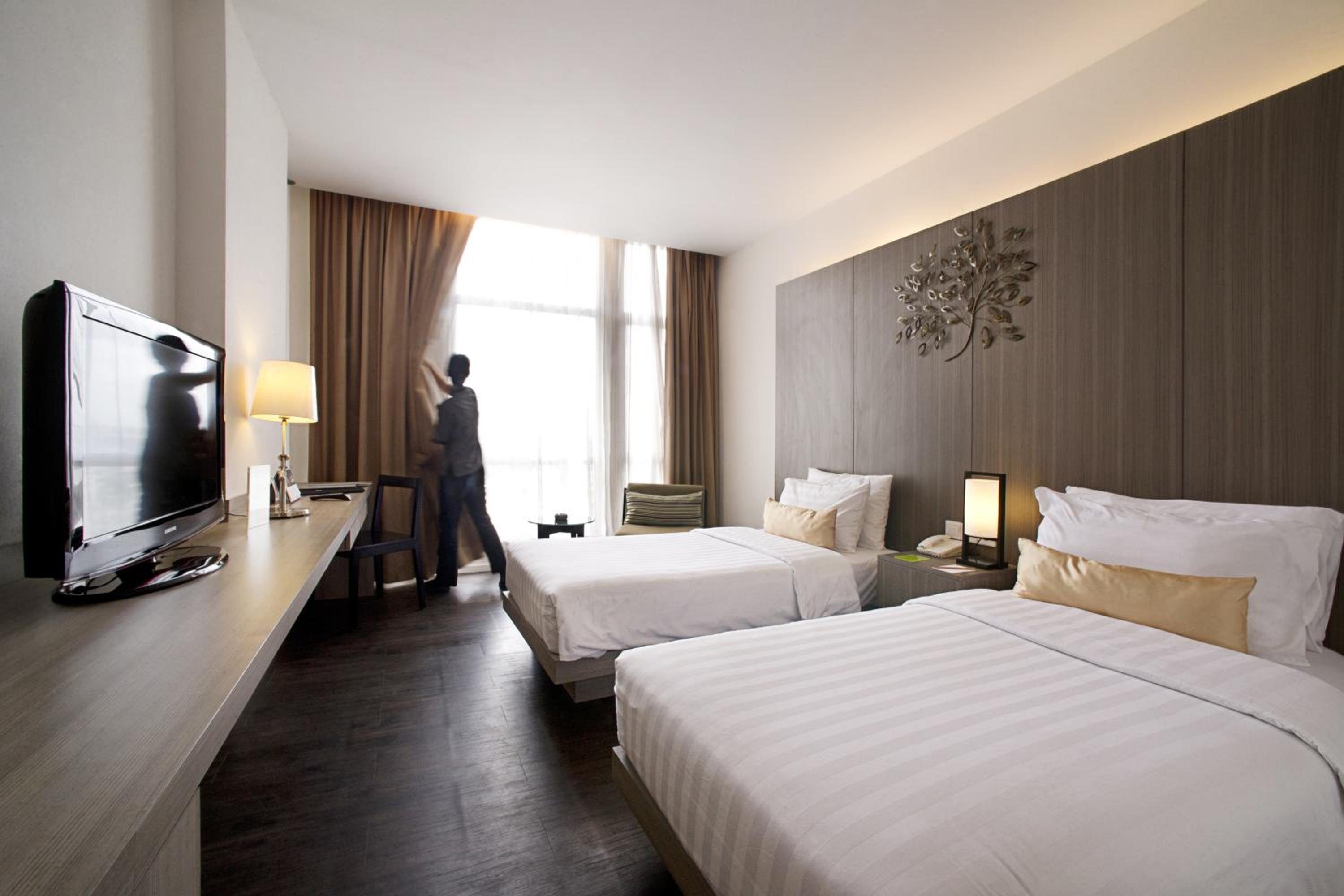 Deluxe Twin with Balcony