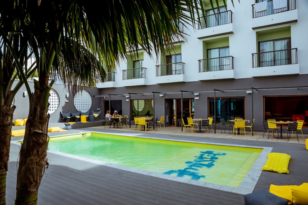 Amistat Island Hostel Ibiza 95/100