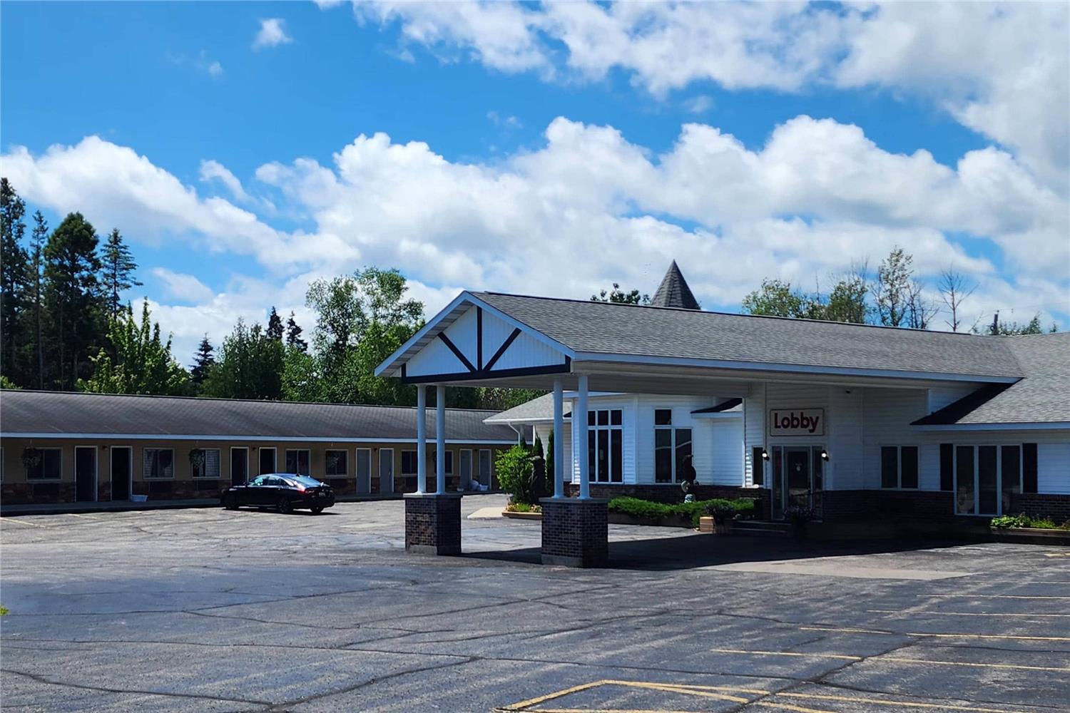 Econo Lodge Lakeshore 1/14