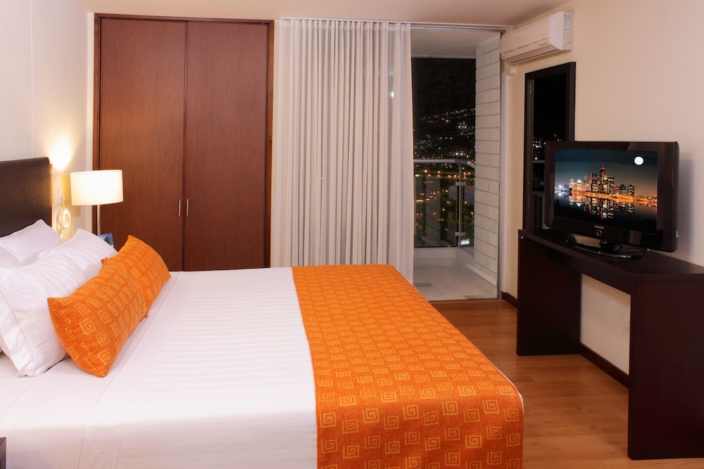 Estelar Medellin Apartaments 15/49