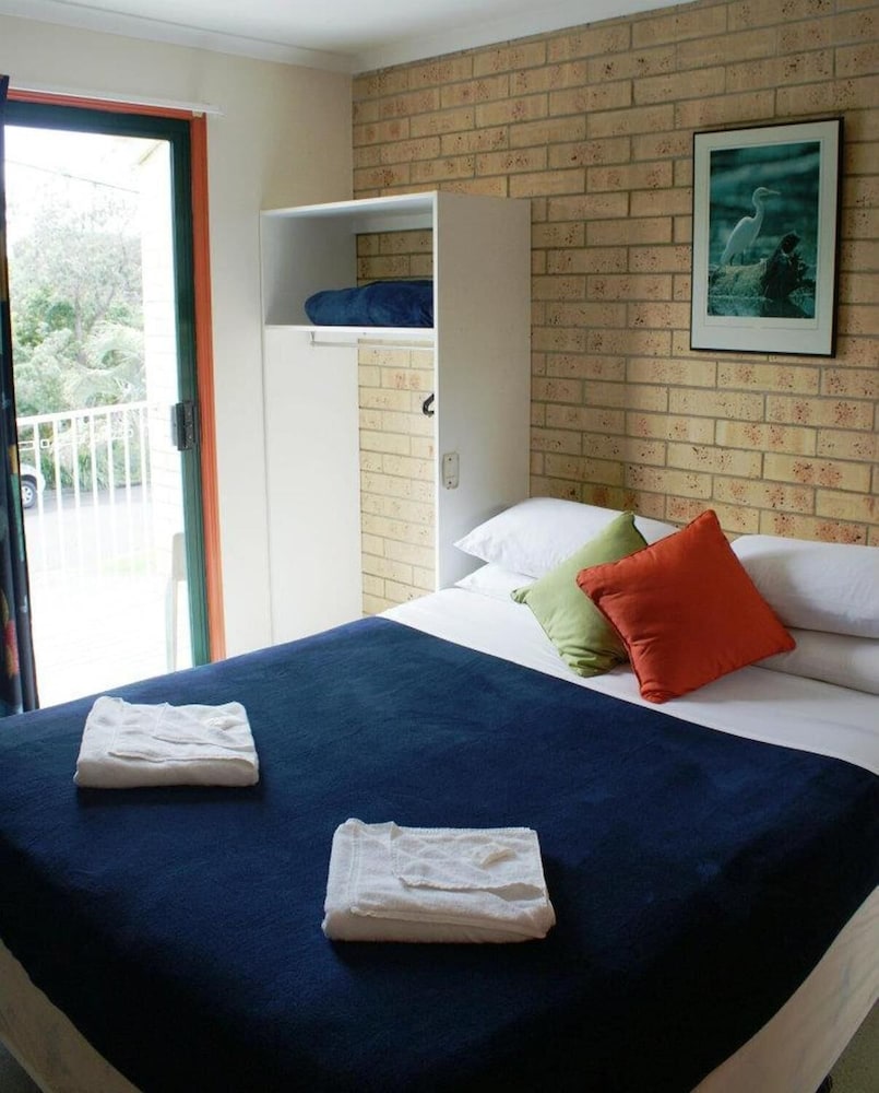 Coolum Budget Accommodation 20/34