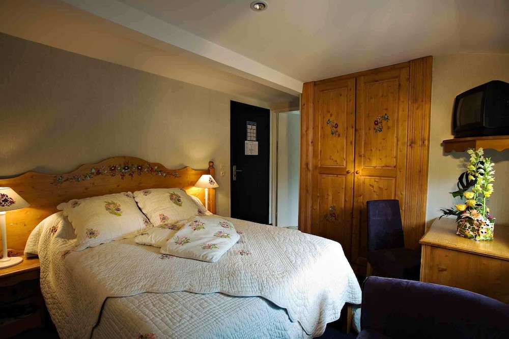 Hotel Des Vosges 4/18