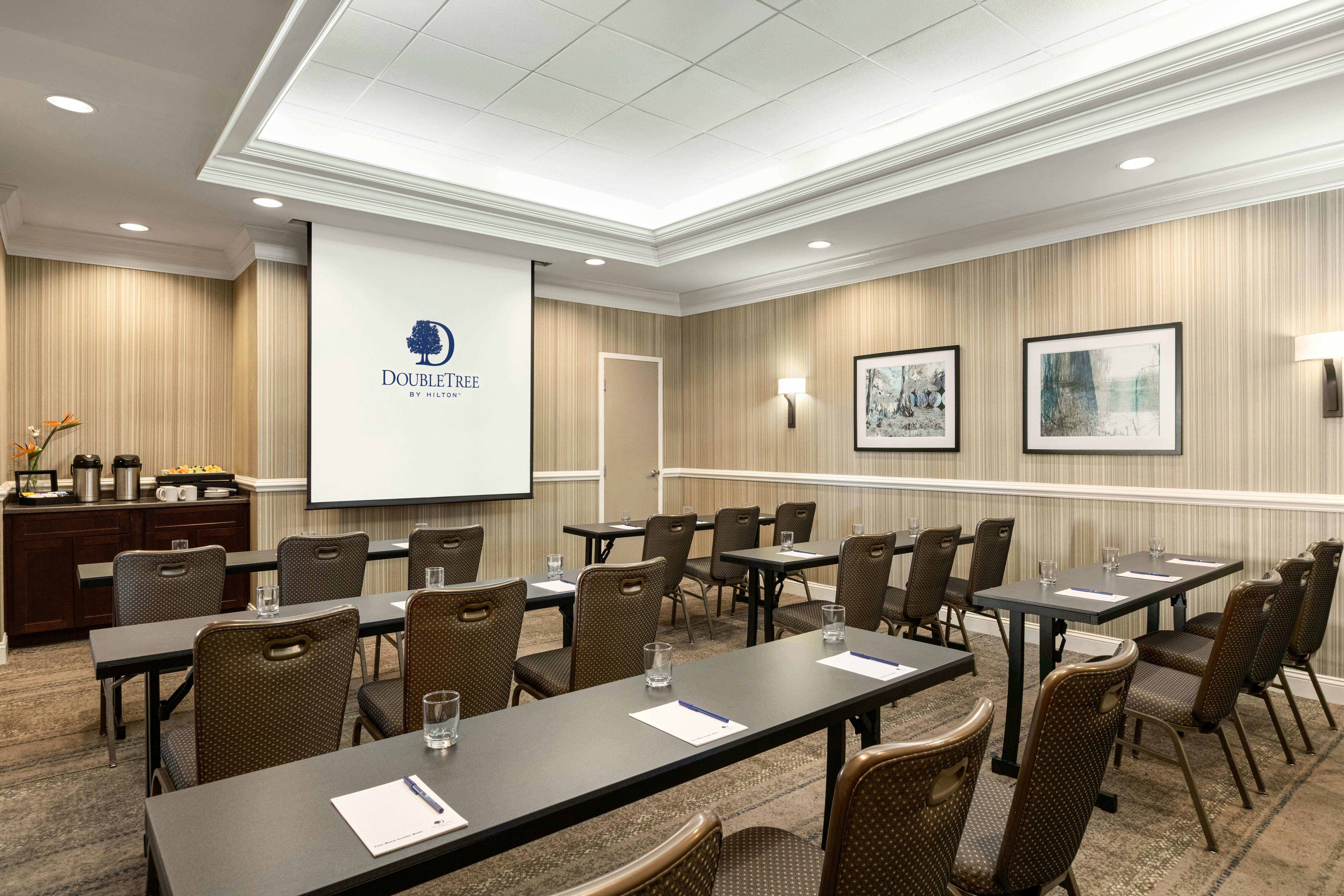Doubletree By Hilton Hotel Jacksonville Riverfront 23/35