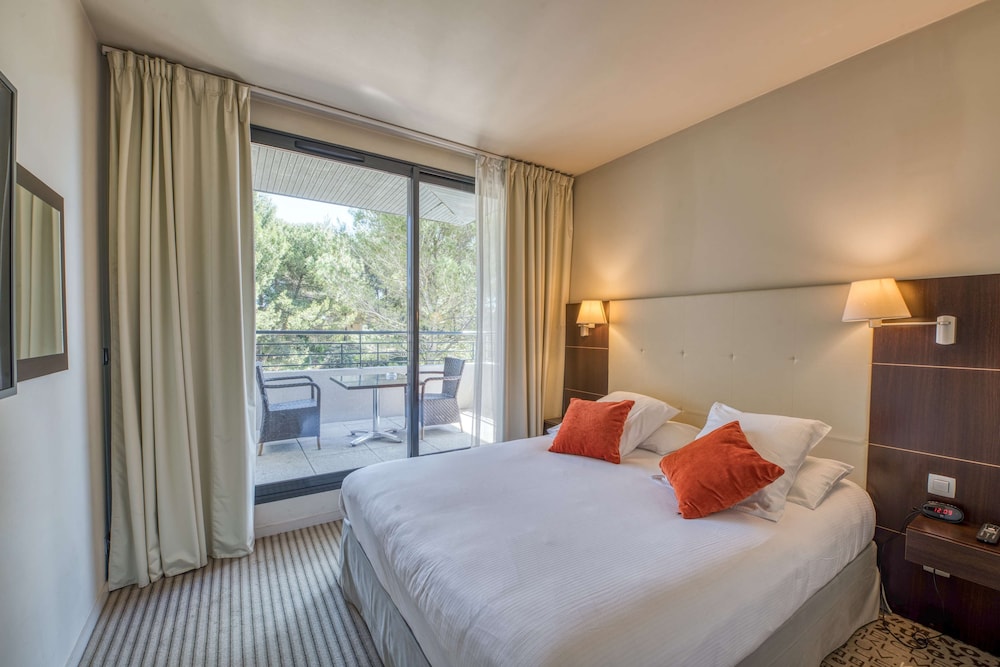 Mercure Aix-en-Provence La Duranne Gare TGV 9/50