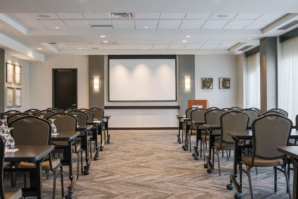 Hyatt Place Buffalo/Amherst 59/70