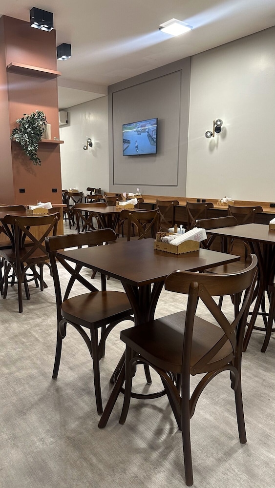 Igaras hotel 34/48