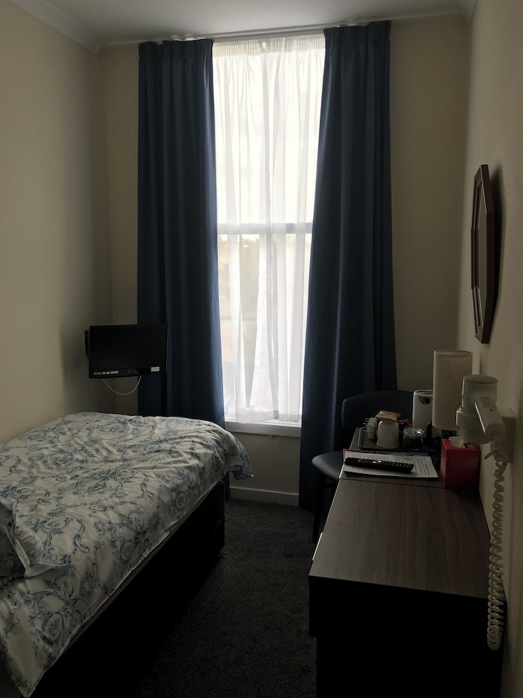 Dorstan Guest House 21/72