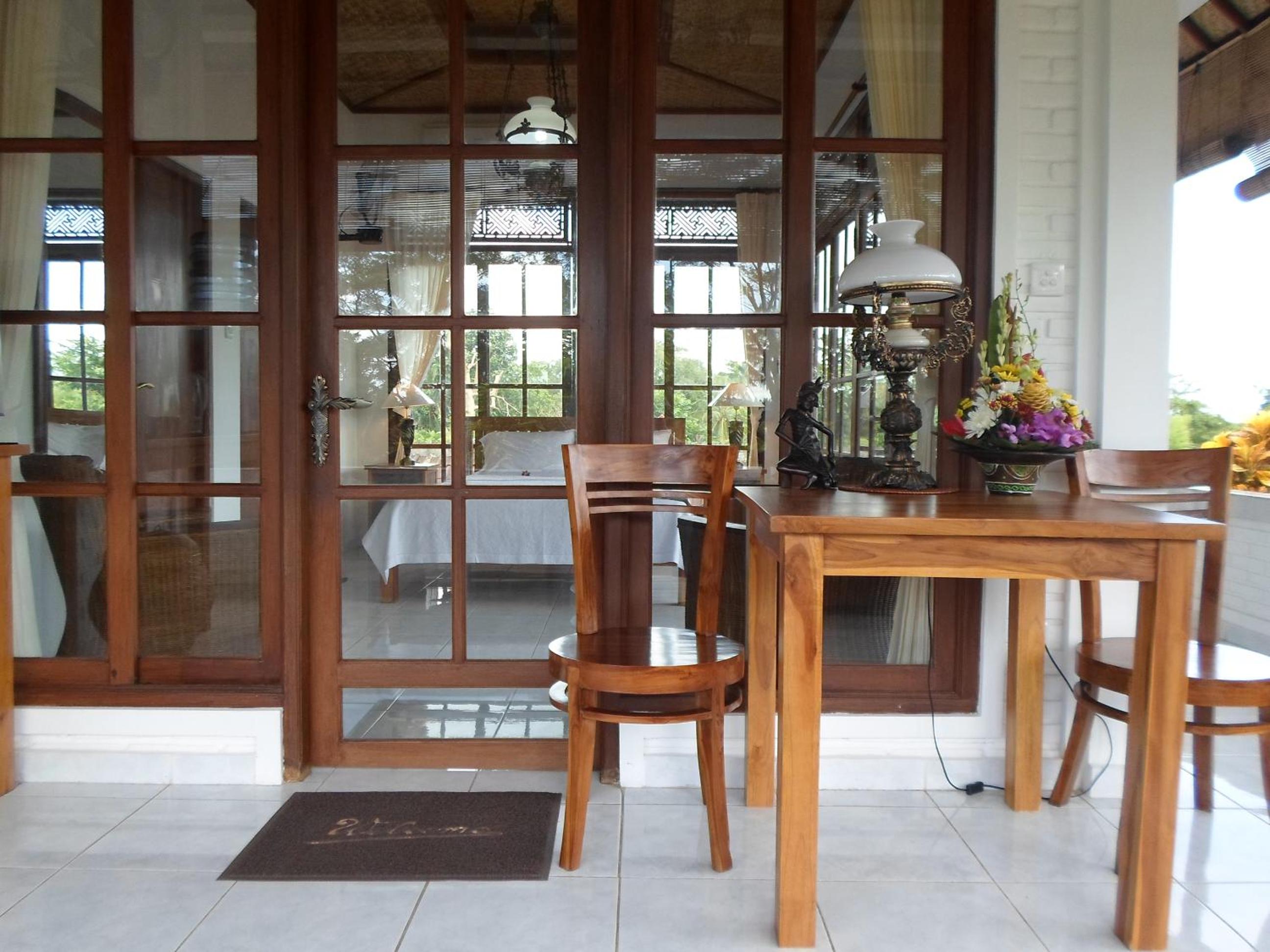 Lily Lane Villas 40/50