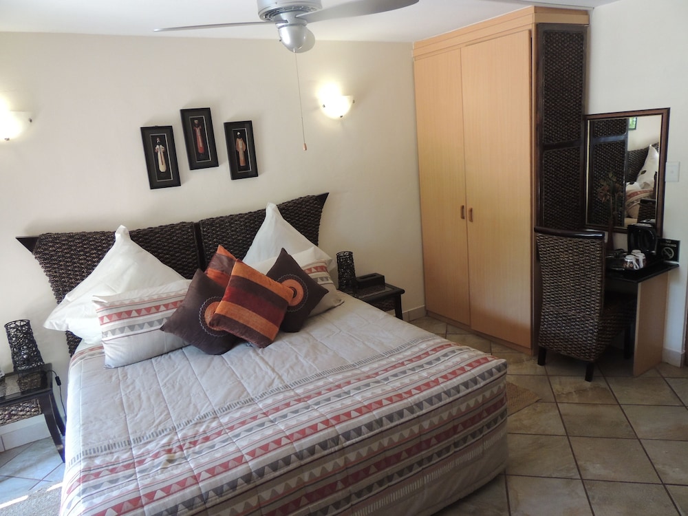Elephant Coast Guest House 7/50