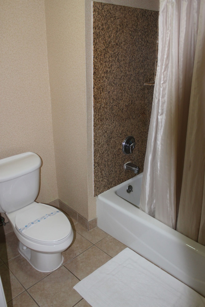 Crystal Inn Suites Spas 39/42
