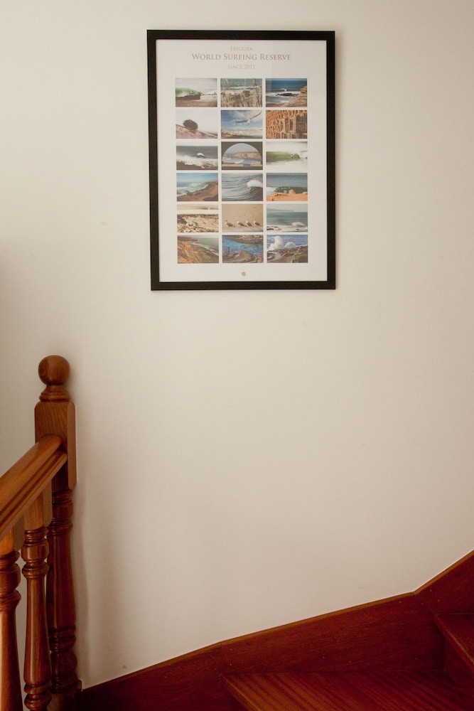 Ericeira Chill Hill Hostel & Private Rooms 25/50