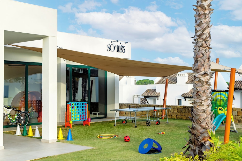 SO/Sotogrande Spa & Golf Resort Hotel 73/82