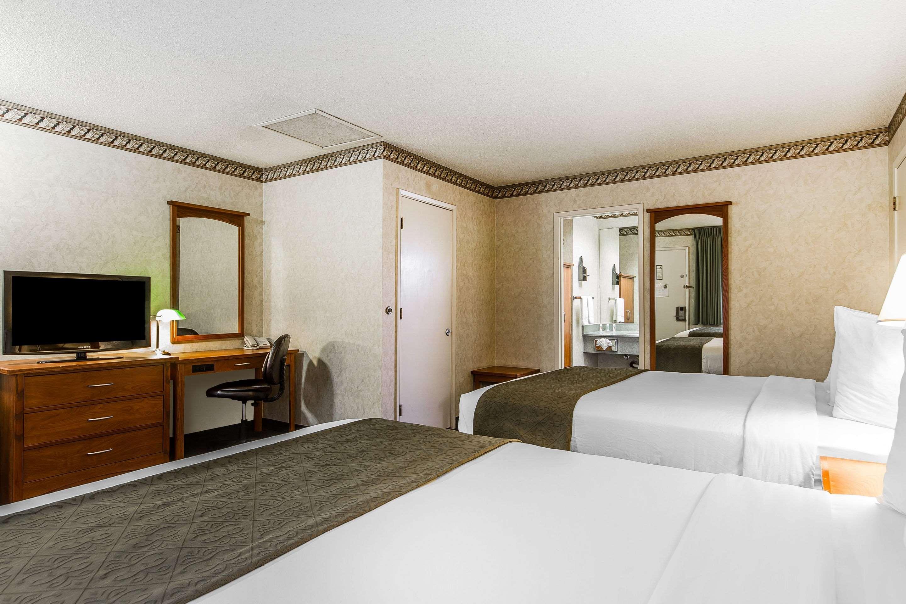 Suite, 2 Queen Beds