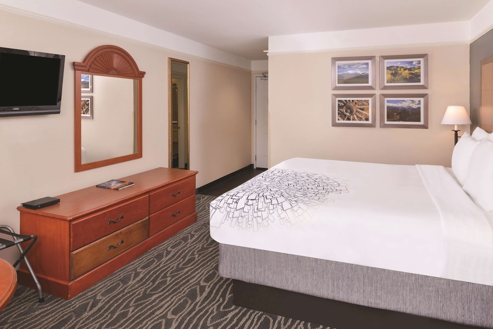 La Quinta Inn & Suites by Wyndham Ruidoso Downs 20/55
