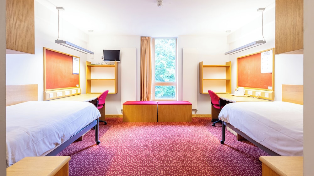 Pollock Estate - Summer Accommodation 15/56