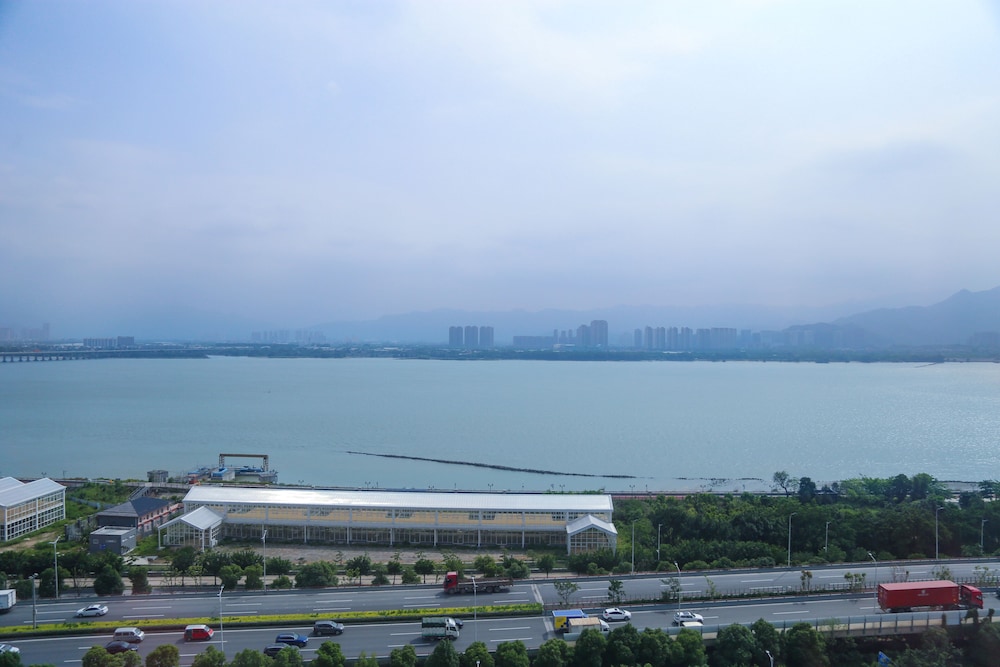 Hyatt Regency Fuzhou Cangshan 28/73