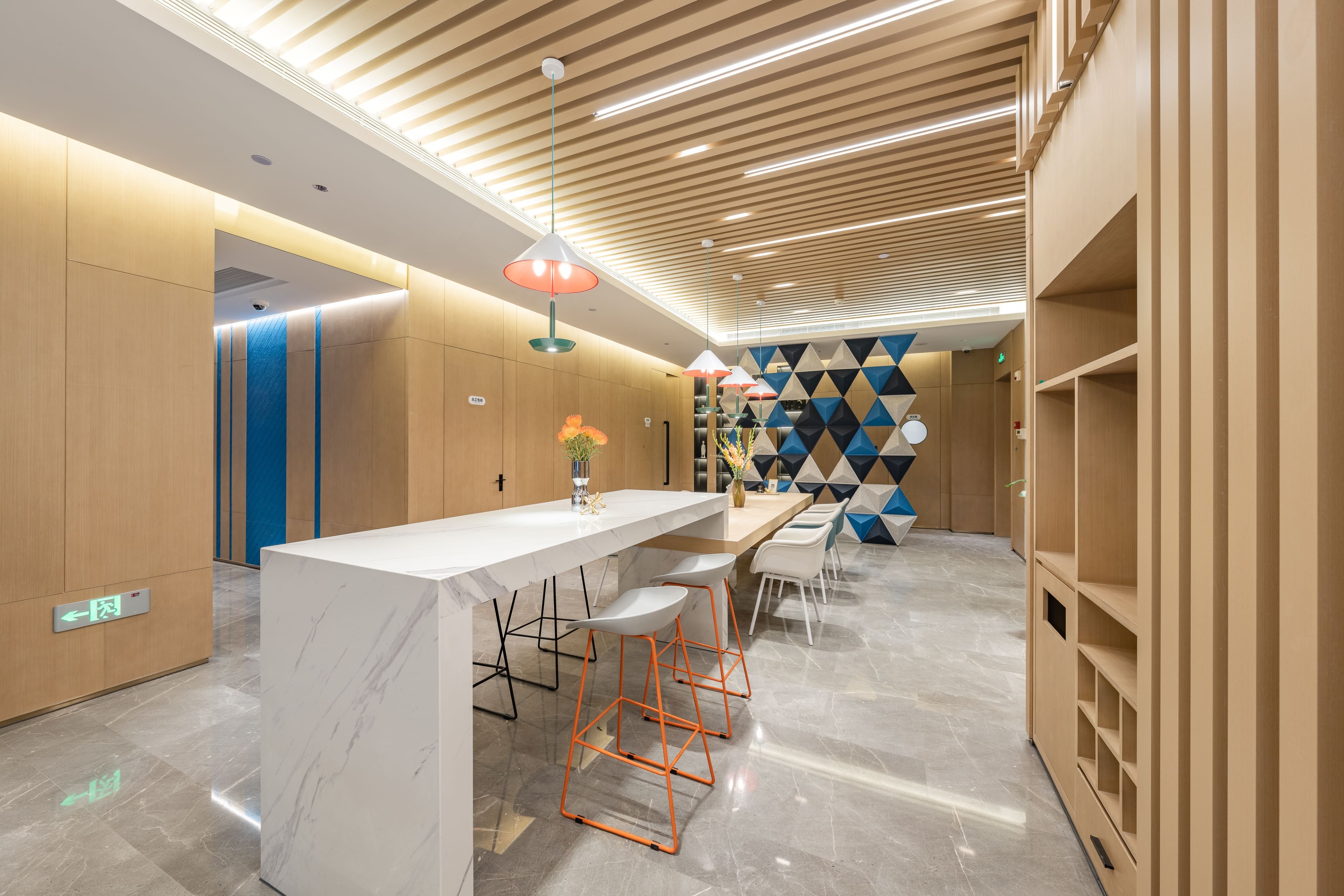 HOLIDAY INN EXPRESS Shanghai Expo Centre 11/50
