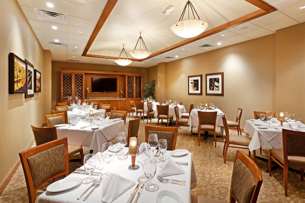 Crowne Plaza Hotel Greenville I 385 Roper Mtn Rd 48/77