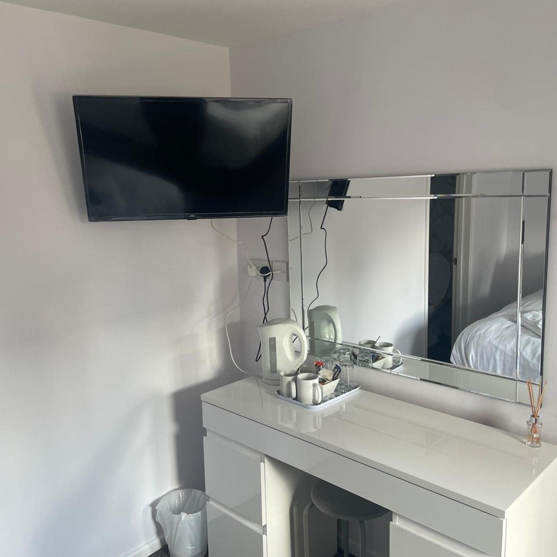 Coach House Hotel 58/60