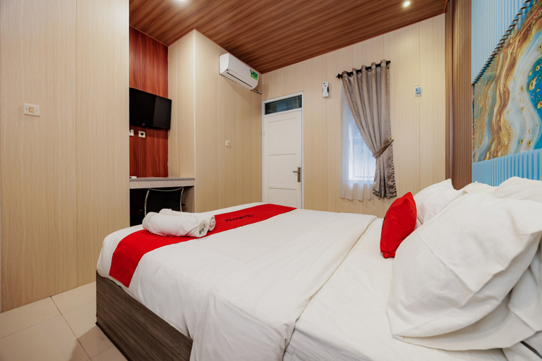 Reddoorz, Deluxe