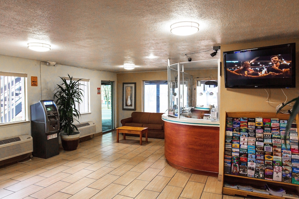 Days Inn by Wyndham Albuquerque Northeast 11/45